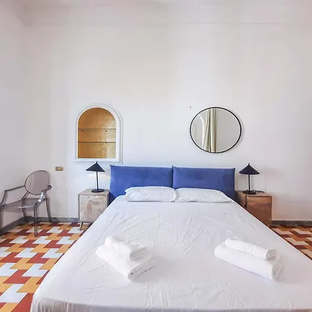 Borghese Large Apartment Rome