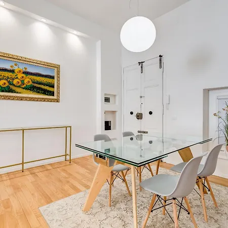 Opera Exclusive House By Premium Collection *