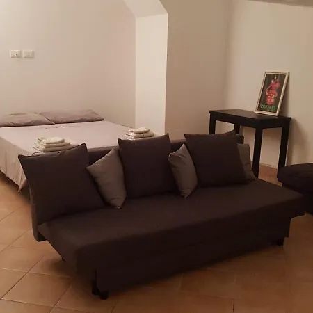 N Apartment *