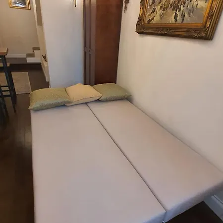 Apartment Town House Rome
