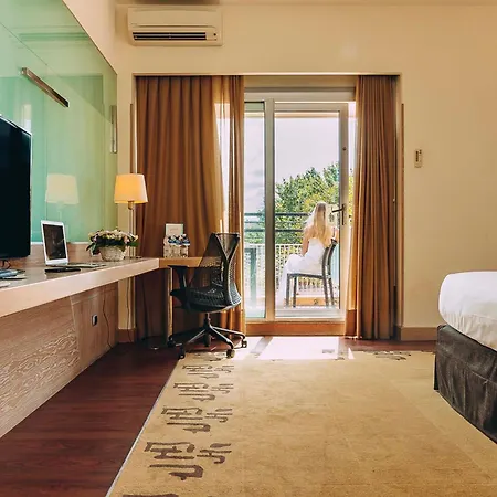 Hilton Garden Claridge 4* Rome