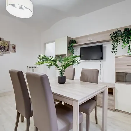 Apartment Vivilo Collection - Brescia - 2bd 2 Baths