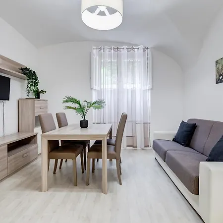 Apartment Vivilo Collection - Brescia - 2bd 2 Baths Rome