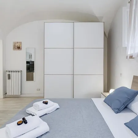 Vivilo Collection - Brescia - 2bd 2 Baths Apartment