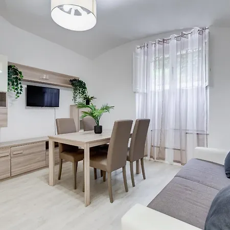 Apartment Vivilo Collection - Brescia - 2bd 2 Baths Rome