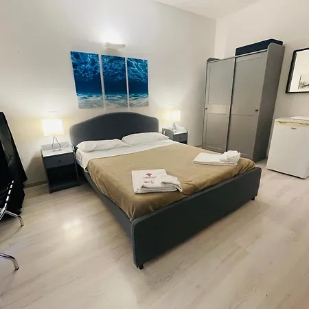 Tiburtina Suites, Guest house 2*