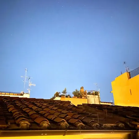 Apartment Terraces Under The Moon *