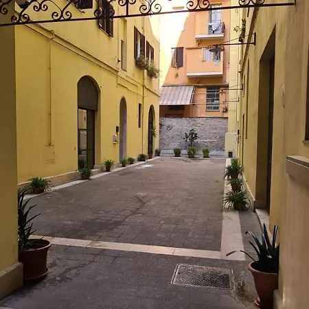 Domus Merulana Bed And Breakfast Rome