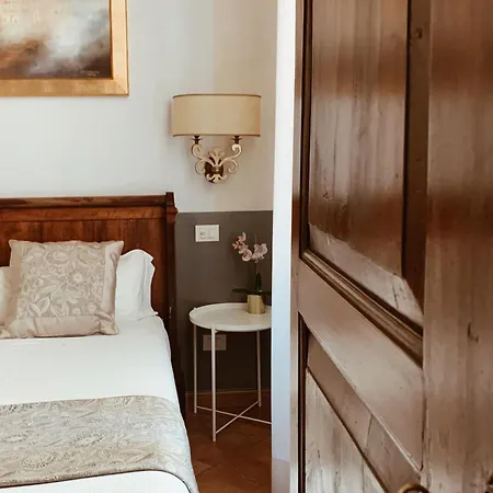 Residenza Sciarra Luxury Holiday home Rome