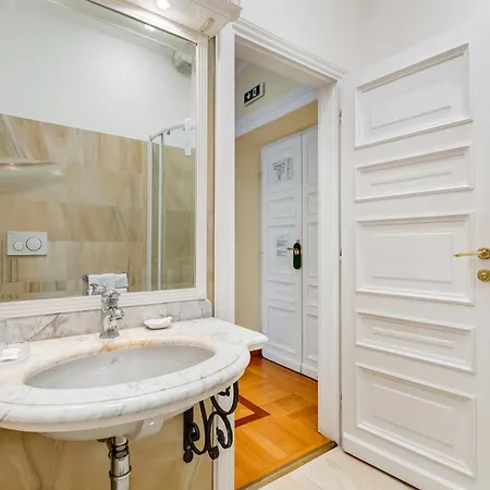 Cellini Otel Roma