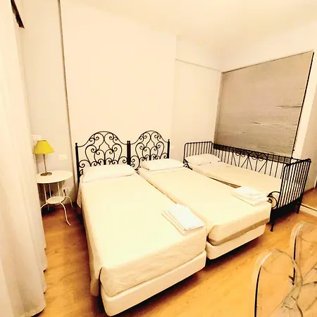Vanity - 4 Bedrooms With 4 Bathrooms - Ac & Wifi * Rome
