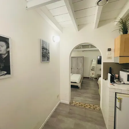 Apartment In The Heart Of *