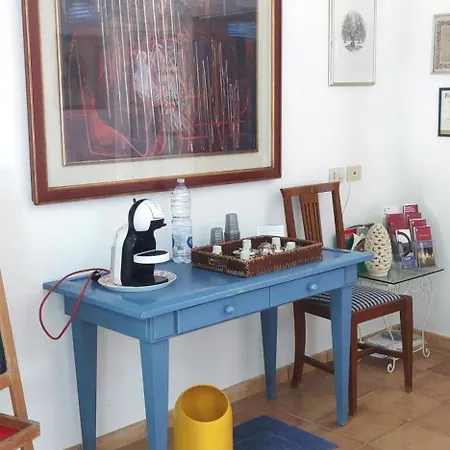 Relais La Canfora Guest house