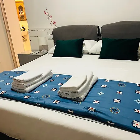 Sweet Life House Cavour Apartment *