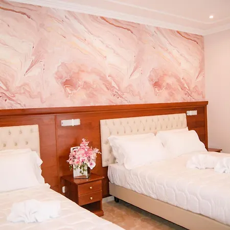 Esposizione Luxury Rome