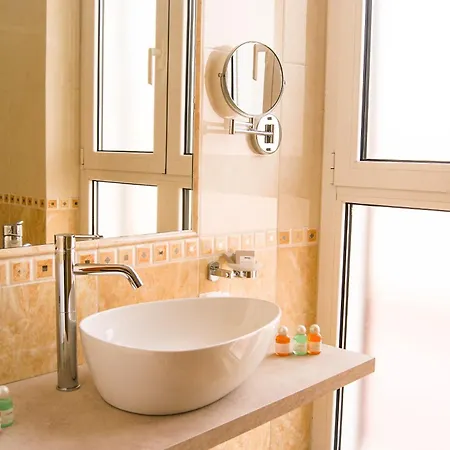 Esposizione Luxury Hotel Rome