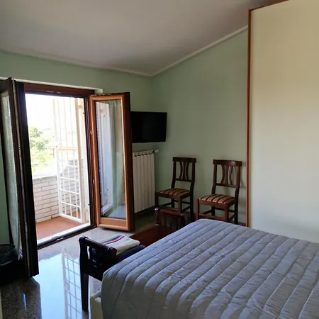 Castelbarco House B Affittacamere *