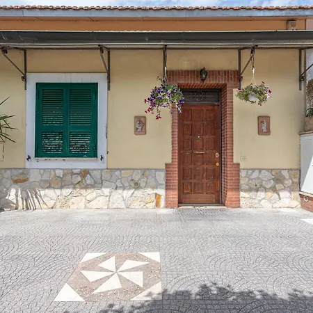 Bbhome Domus Aquae Inside Of Appia Antica Park
