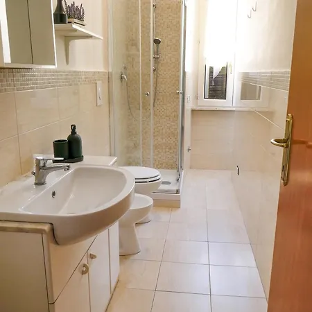 Appartamento Modern 1 Bedroom Near Metro
