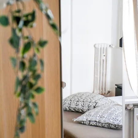 Modern 1 Bedroom Near Metro Appartamento