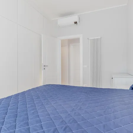 L'attico Con Terrazza In Corso Francia Apartment