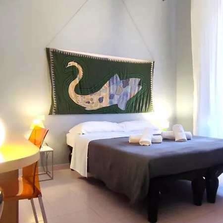 Tarshito Gallery House בית הארחה רומא