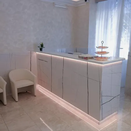 Alex Square Hotel 3*