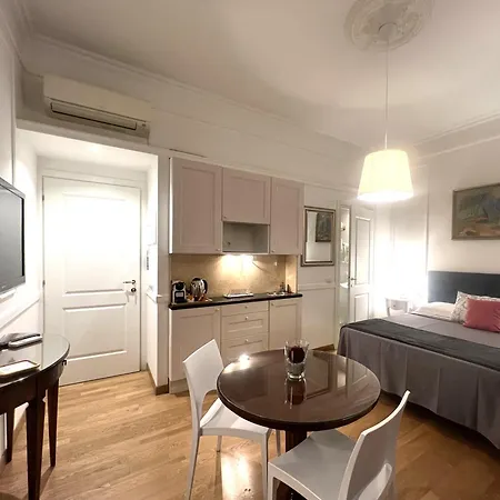 Interno * Roma