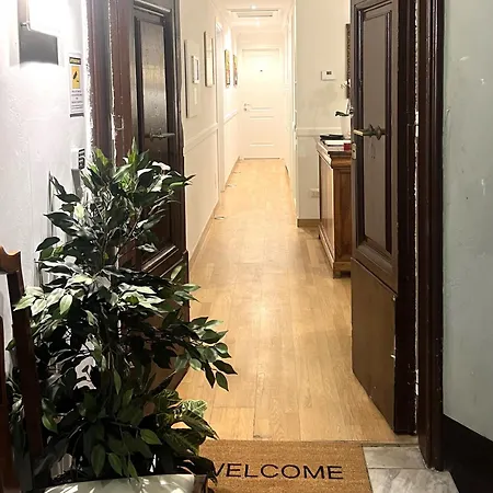 Interno * Roma