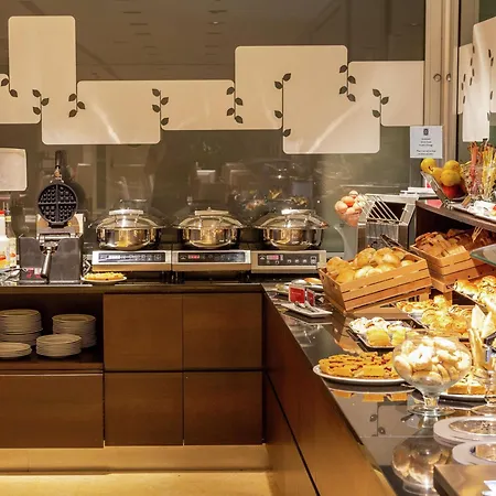Hotel Hilton Garden Claridge 4*