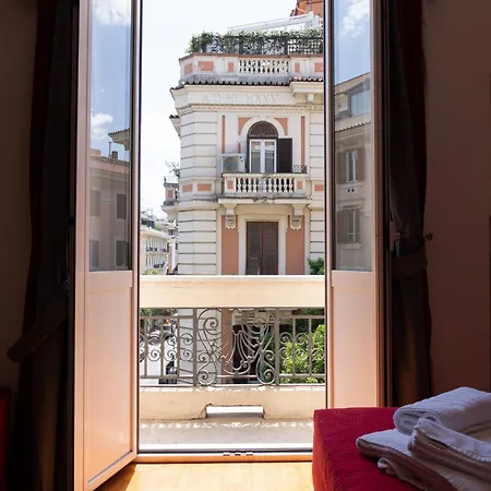 Residenza Romana Bed & Breakfast 3*