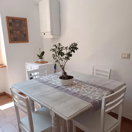 Garbatella Apartment
