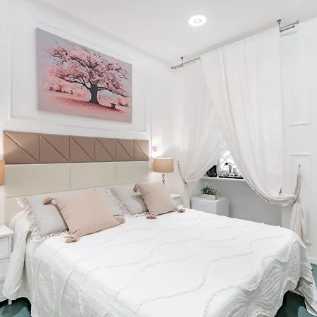 Glint House Rome
