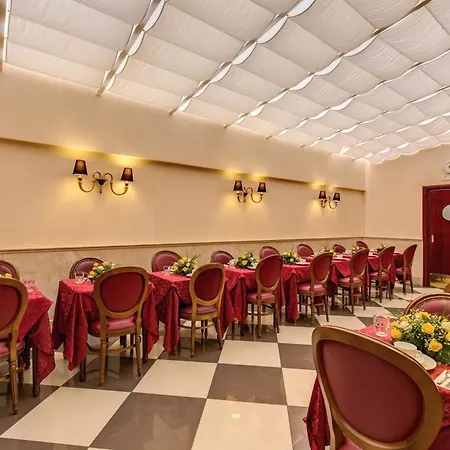 康缇里亚酒店 酒店 3*
