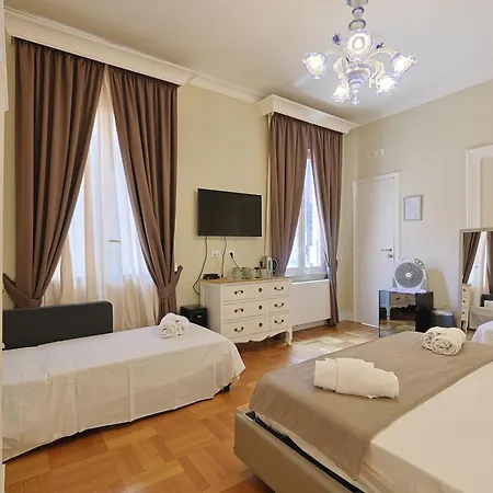Art House Suites56 Via Del Babuino 56 *