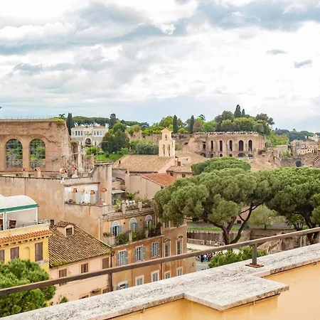 Maxima: Amazing View Of The Roman Forum *
