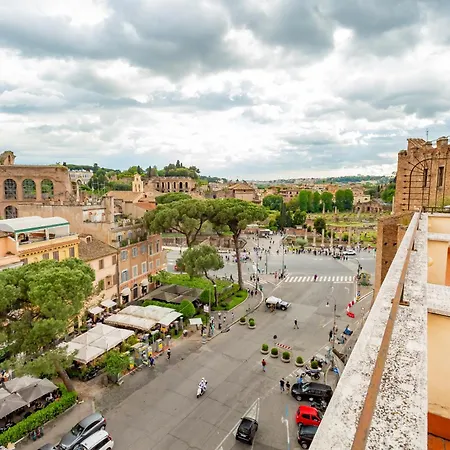 Apartment Maxima: Amazing View Of The Roman Forum