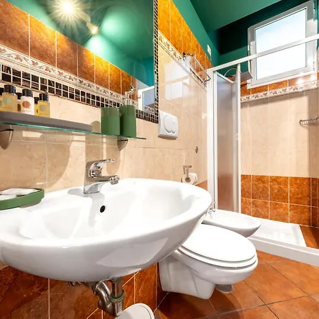 Colosseo Relais 2*