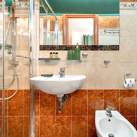 Colosseo Relais 2* Rome
