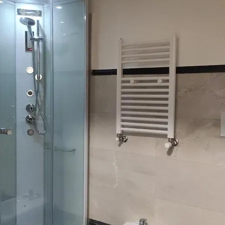 Bam Bam Tiburtina Apartament *