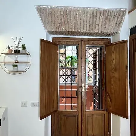 Monti Wood Loft Apartment *