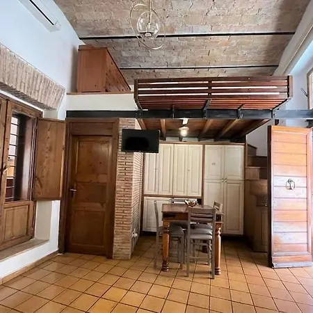 Monti Wood Loft Apartment *