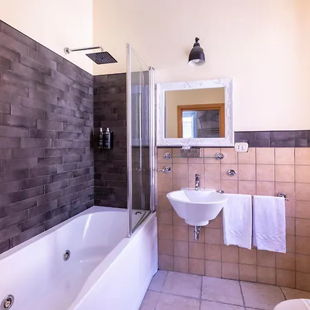 Trastevere 3* Rom