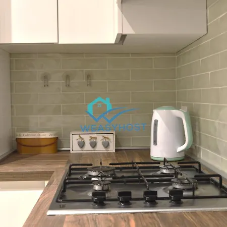 Renovated & Bright Tuscolanaflat Apartment *