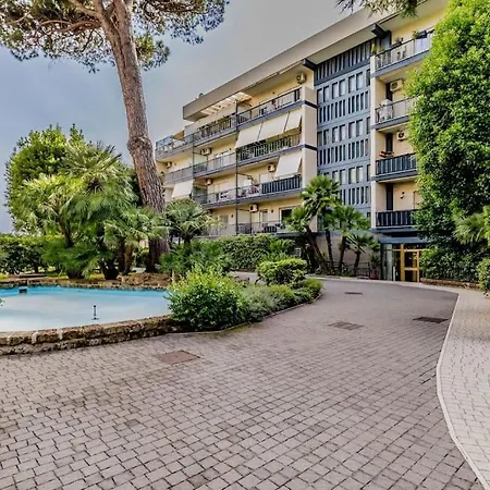 Apartment Luxury Front Of Cavalieri Hilton *