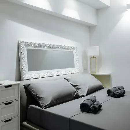 Pantheon Experience Apartment