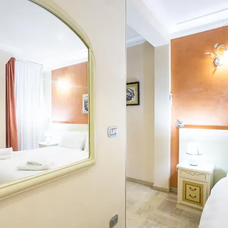 Luxury Opera Guest house *