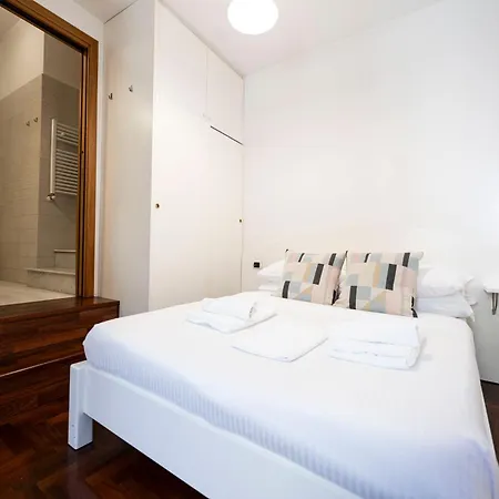 Apartment Ibernesi 23 - Fori Imperiali Rome