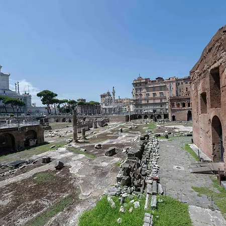 Apartment Ibernesi 23 - Fori Imperiali Rome