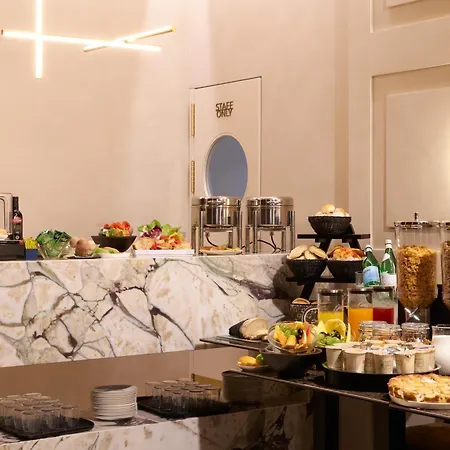 Borghese Contemporary 4*